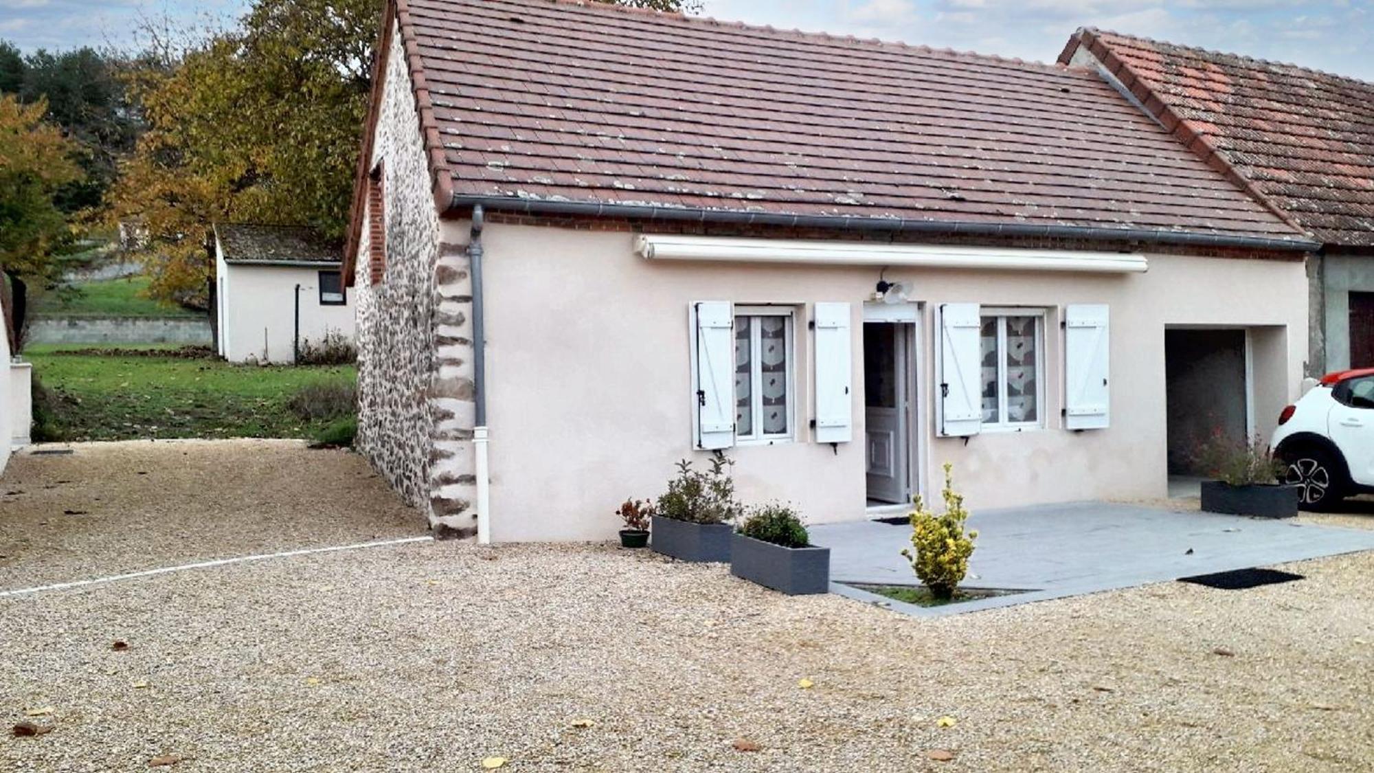 Maison d'une chambre avec piscine partagee terrasse et wifi a Saint Victor Extérieur photo